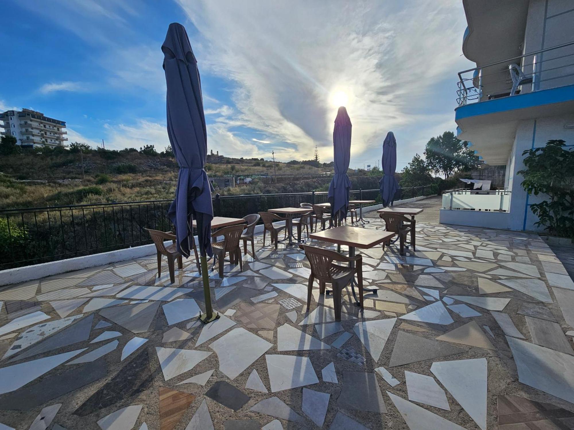 Hotel Irini Sarandë Exterior foto