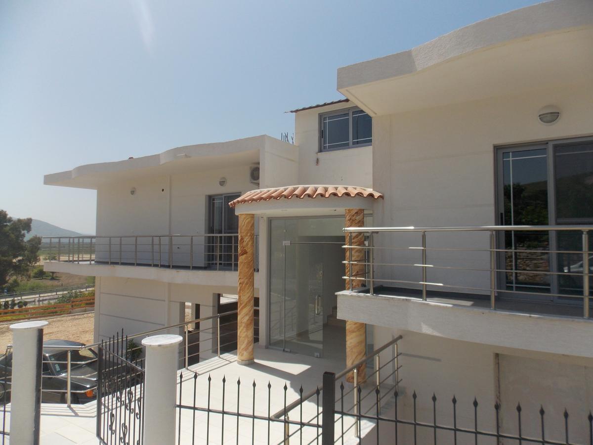 Hotel Irini Sarandë Exterior foto
